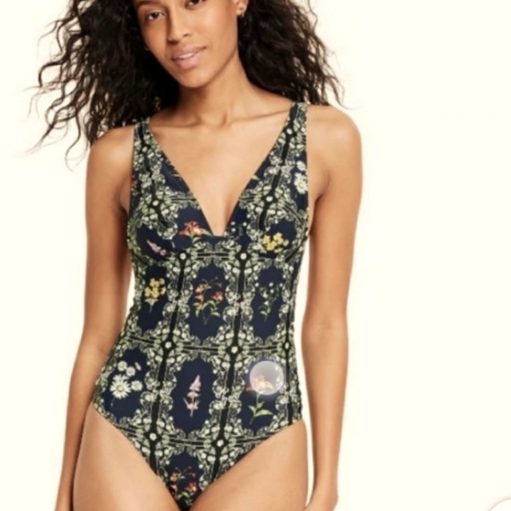 Dainty Floral Tile Print Cheeky One Piece Swimsuit from Agua Bendita  XXS Y2K